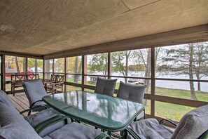 Apartment (2 Bedrooms) | Interior - Lakefront New Auburn Apartment w/ Shared Dock (New Auburn)