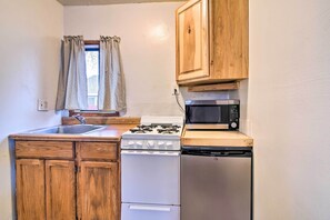 Apartment (0 Bedroom) | Interior - Loveland Vacation Rental - 1 Mile to Lake! (Loveland)