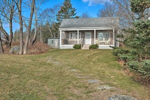 Cottage (0 Bedroom) | Interior - Pauls Cottage in Tenants Harbor, 1 Min to Shore (Tenants Harbor)