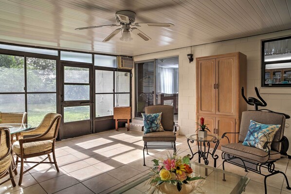 House (4 Bedrooms) | Interior - Spacious Central Florida Home: Family Friendly! (Longwood)