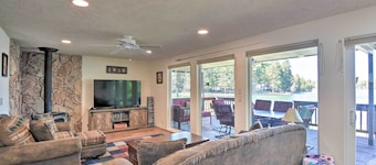 House w/ Private Deck on the Rock Creek Reservoir!