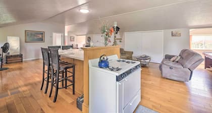 Loft Unplugged w/ Outdoor Space in Amish Country!