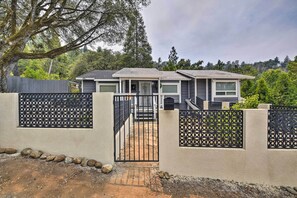 House (3 Bedrooms) | Interior - < 3 Mi to Dtwn: Placerville Home w/ Outdoor Oasis (Placerville)