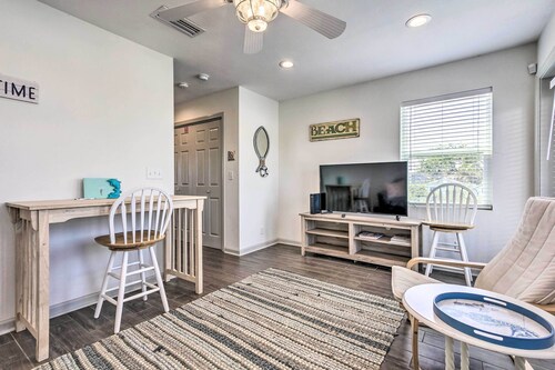 Mexico Beach Getaway w/ Balcony & Ocean Views!