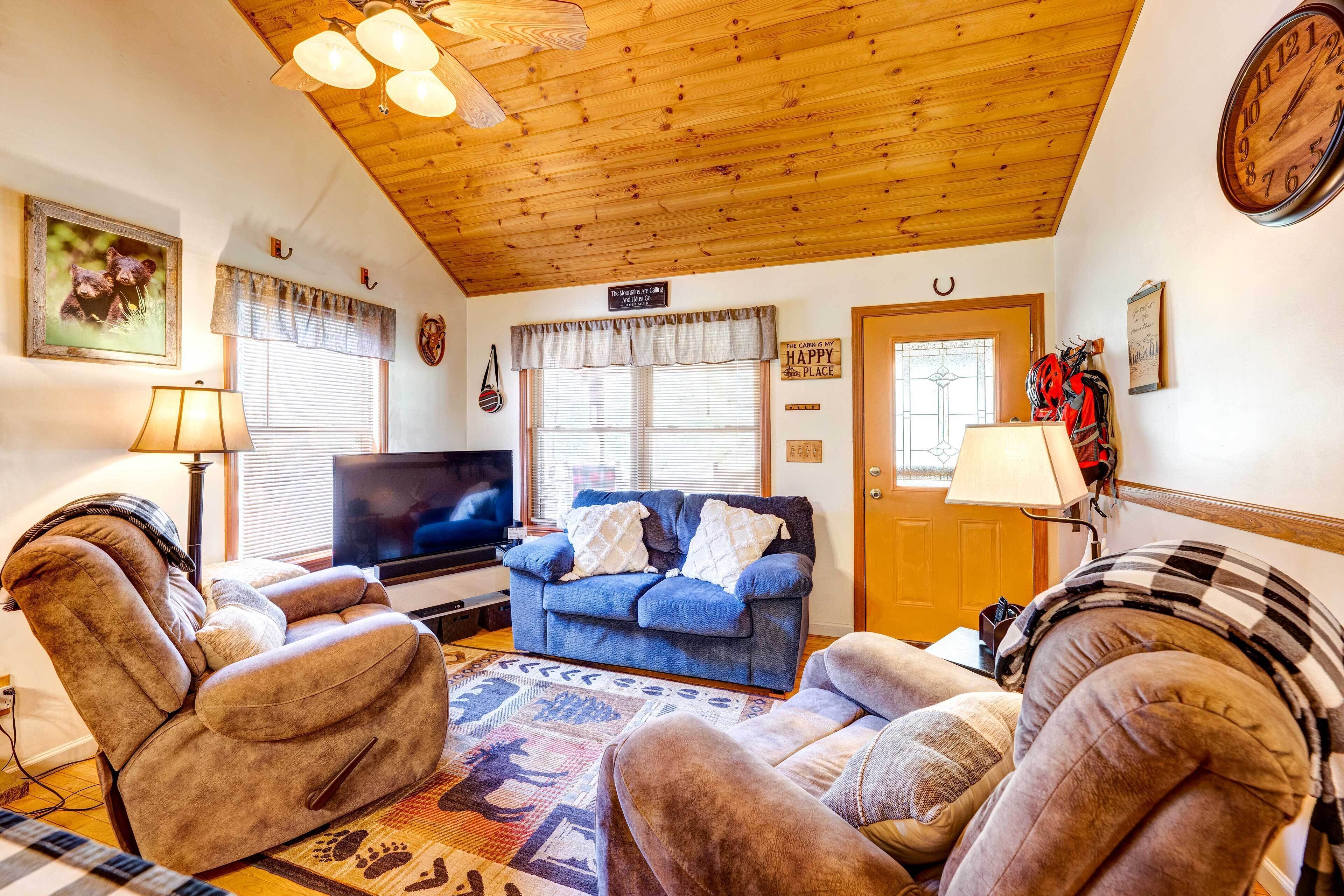 House (2 Bedrooms) | Interior