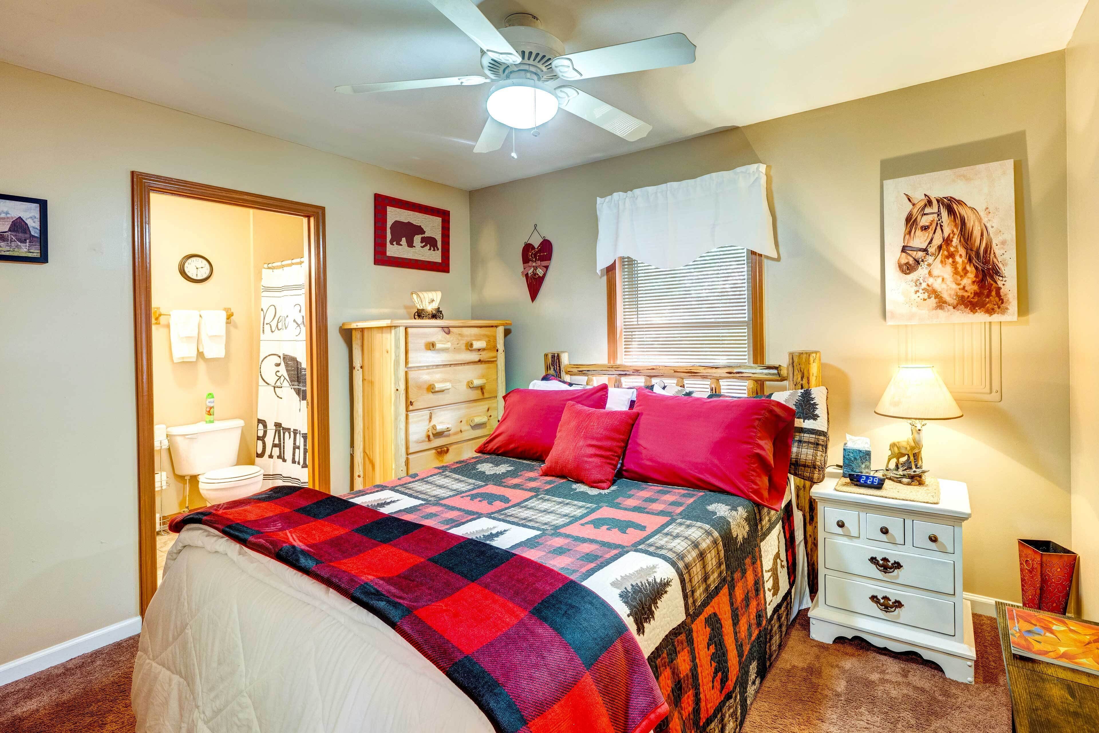 House (2 Bedrooms) | Interior