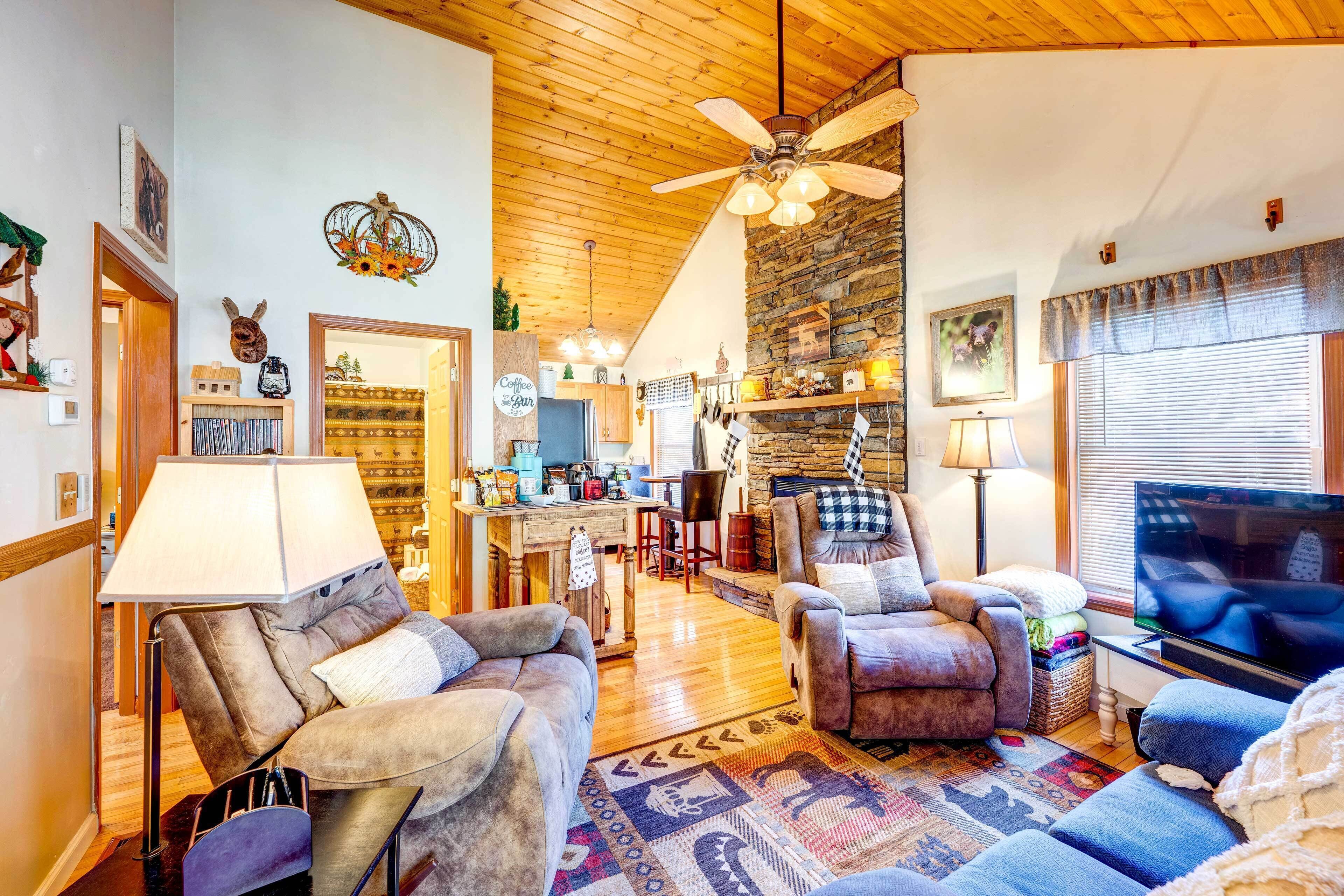 House (2 Bedrooms) | Interior