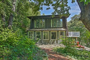 House (3 Bedrooms) | Interior - Walk to Tuttle Creek Lake: Secluded Scenic Retreat (Manhattan)