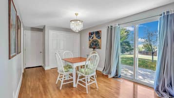 Rumah (5 Bedrooms) | Interior