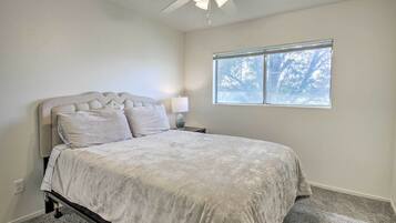 Apartment (3 Bedrooms) | 3 bedrooms, iron/ironing board, free cots/infant beds, bed sheets