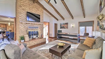 House (4 Bedrooms) | Front of property