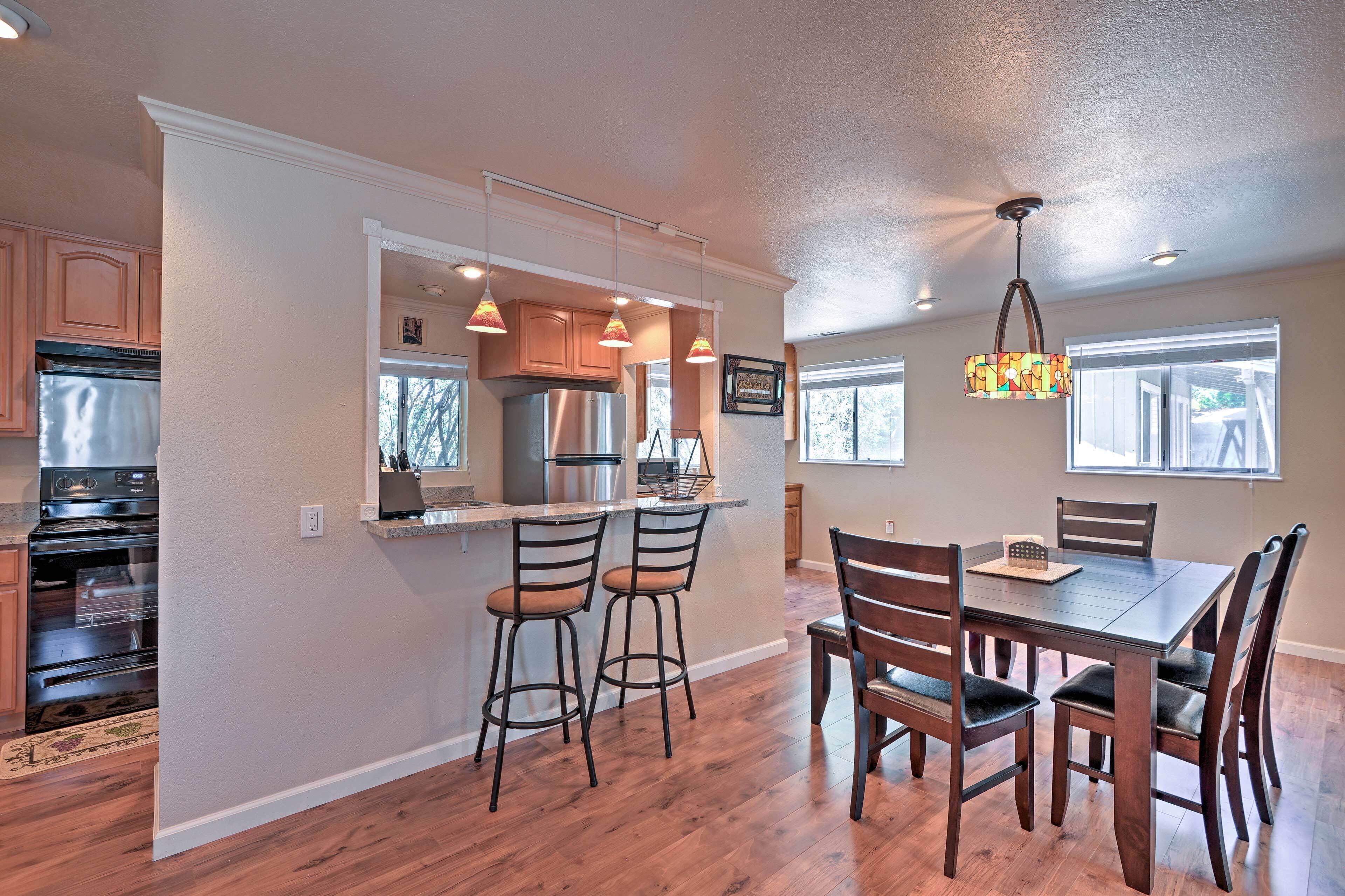 House (3 Bedrooms) | Interior