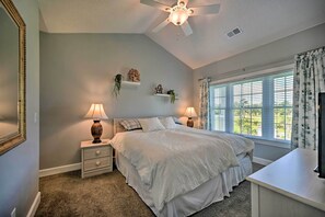 Apartment (3 Bedrooms) | Interior - 2 Mi to Broadway at the Beach: Quiet Golf Getaway (Myrtle Beach)