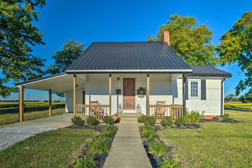 Lovely Pembroke Retreat w/ Beautiful Patio!