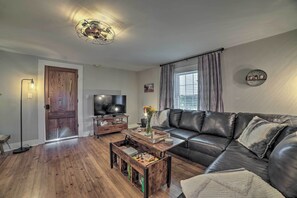 House (2 Bedrooms) | Interior