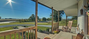 Lovely Pembroke Retreat w/ Beautiful Patio!