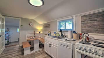 Rumah (2 Bedrooms) | Interior