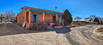 Santa Cruz Home w/ Mountain Views!