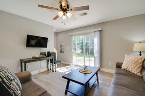 House (2 Bedrooms) | Interior - Kimberling City Getaway: Fish & Boat Nearby! (Kimberling City)