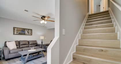 Kimberling City Getaway: Fish & Boat Nearby!