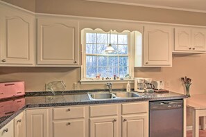 House (3 Bedrooms) | Interior - Serene Retreat - 7 Mi to All Star Village (Otego)