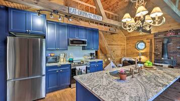 Rumah (2 Bedrooms) | Interior