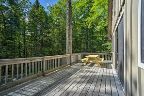 House (3 Bedrooms) | Interior - Sleek Cabin w/ Deck, 8 Miles to Mount Snow & Hikes (Wilmington)