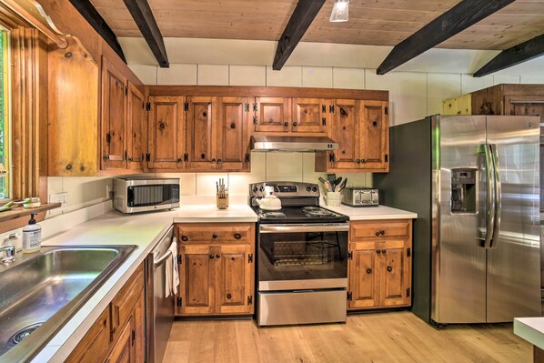 House (3 Bedrooms) | Interior - Sleek Cabin w/ Deck, 8 Miles to Mount Snow & Hikes (Wilmington)