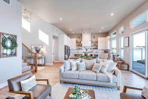 House (3 Bedrooms) | Interior - Lakefront Granbury Retreat w/ Patio & Fire Pit (Granbury)