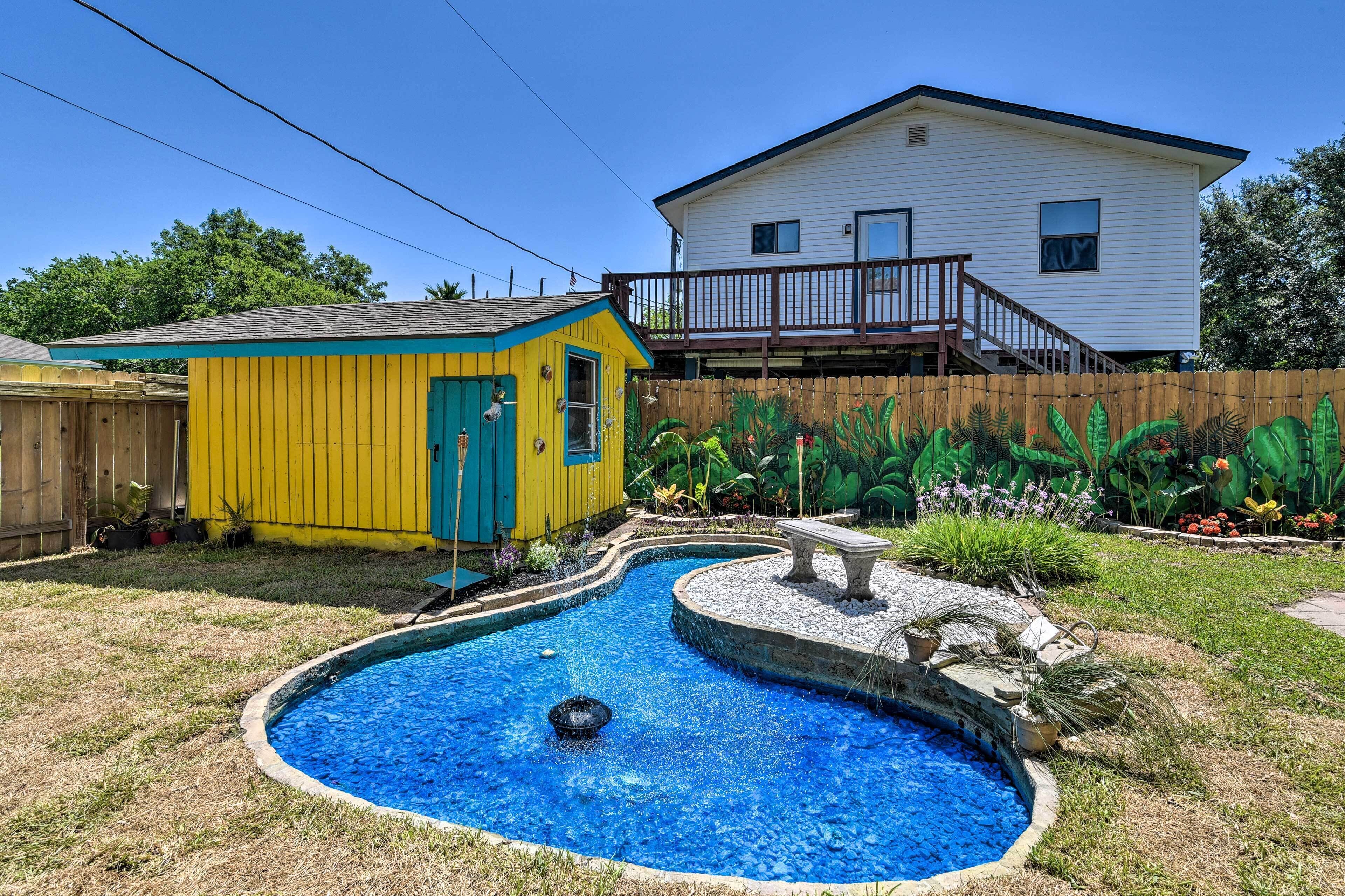 San Leon Condo: Pond ~ 1 Mi to Galveston Bay!