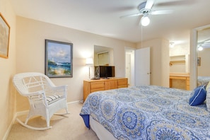 Apartment (2 Bedrooms) | Interior - Cozy Oregon Resort Condo - Steps to Lincoln Beach! (Lincoln City)