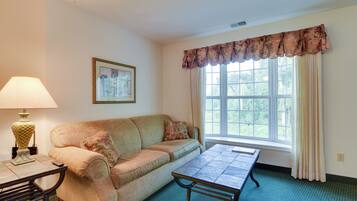 Apartment (1 Bedroom) | Interior