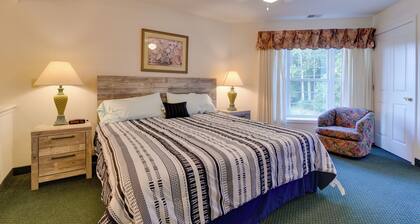 Sand Point Apartment w/ Proximity to Beaches!