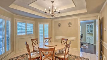 Rumah (4 Bedrooms) | Interior