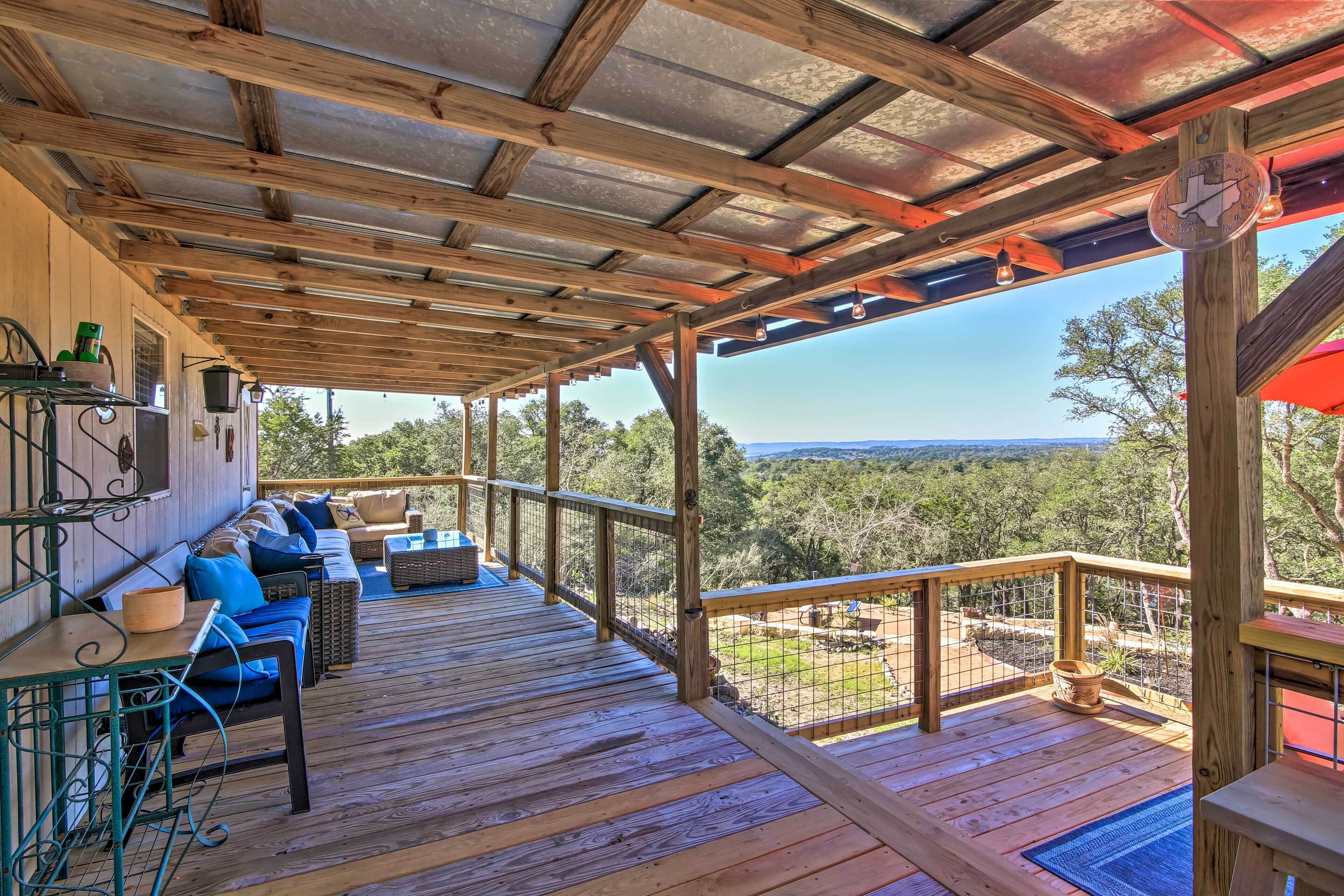 Private Hill Country House w/ Deck on 7 Acres!