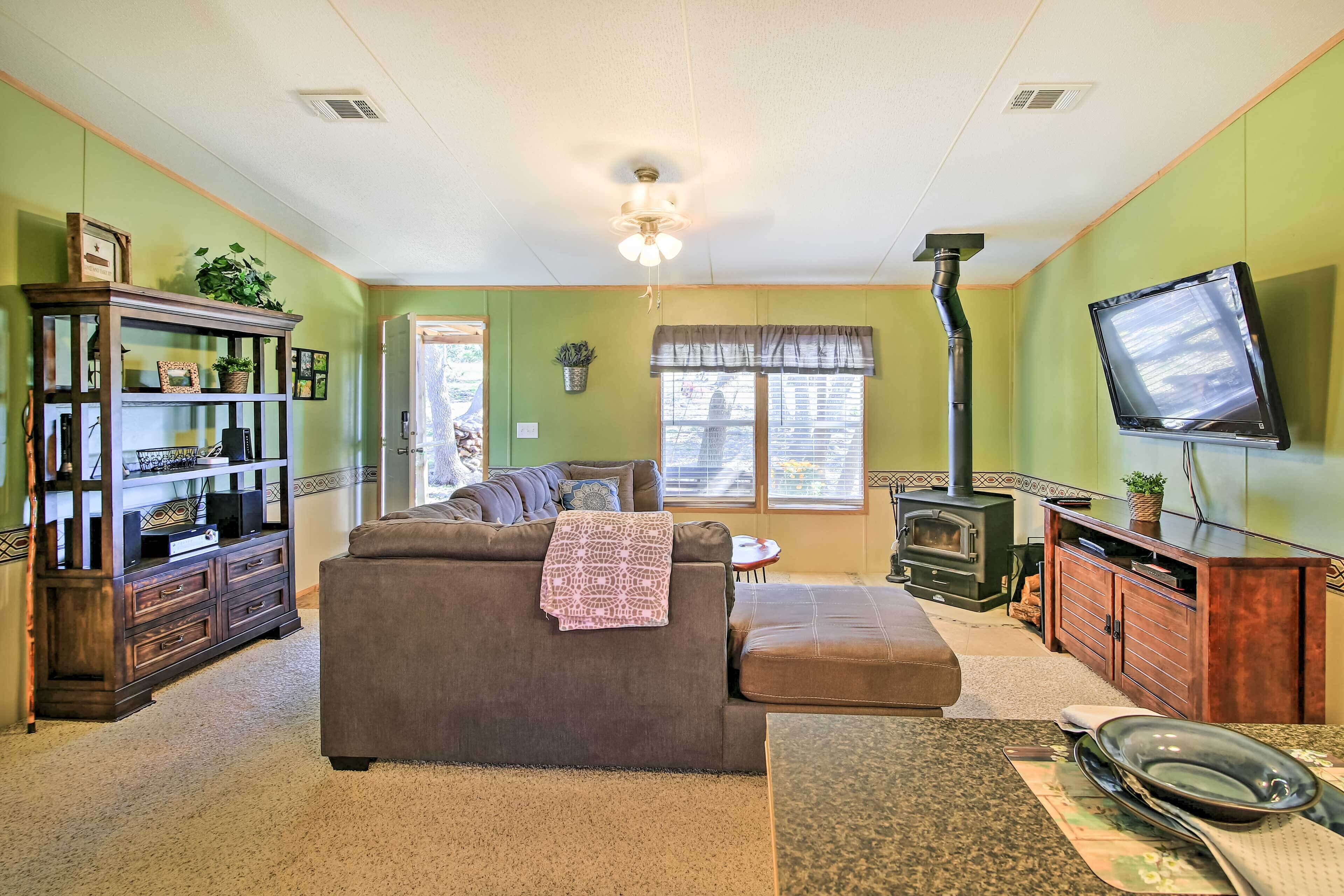 Private Hill Country House w/ Deck on 7 Acres!