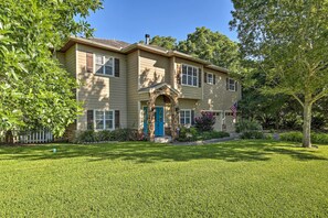 Interior - Family Retreat on Guadalupe River: 2 Living Areas! (Seguin)