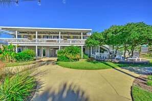 Apartment (1 Bedroom) | Interior - Harbor Island Condo With Deck - Steps to Beach! (Harbor Island)