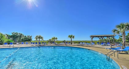 Harbor Island Condo With Deck - Steps to Beach!