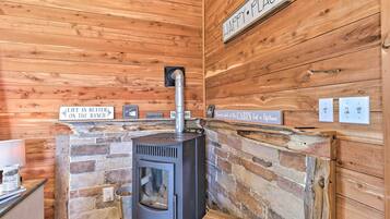 House (1 Bedroom) | Interior