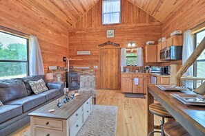House (1 Bedroom) | Interior - Chic Thorndale Cabin w/ Fire Pit & Paddleboat! (Thorndale)