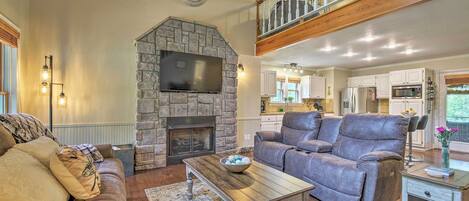 House (2 Bedrooms) | Interior