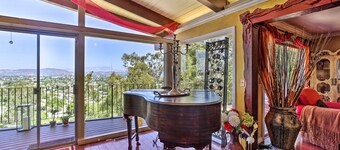 Colorful El Cajon Gem: Deck, Garden & Valley Views