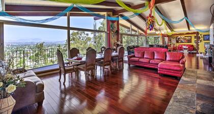 Colorful El Cajon Gem: Deck, Garden & Valley Views