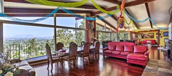 Colorful El Cajon Gem: Deck, Garden & Valley Views