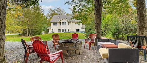 House (5 Bedrooms) | Interior