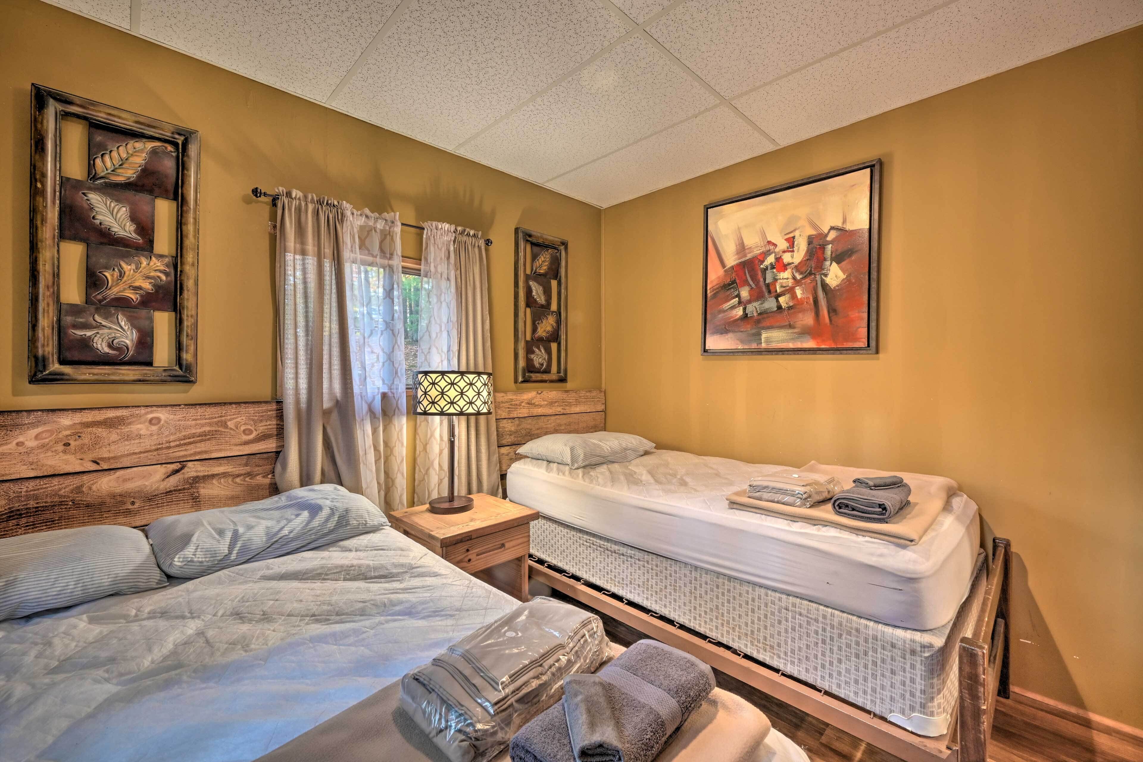 House (2 Bedrooms) | Interior