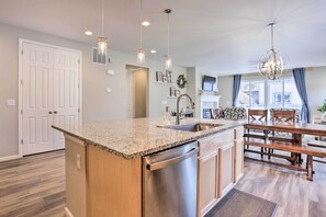 Interior - Updated Home Near Chatfield, 19 Mi to Denver! (Littleton)