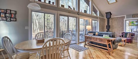 House (3 Bedrooms) | Interior