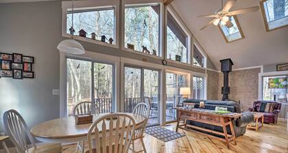 Spacious Family Escape: Walk to Lake Michigan!